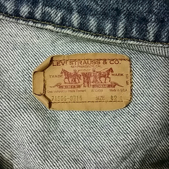 Levis Jean Jacket - Picture 2 of 2